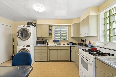 Tiny photo for 804 E 10600 S, Sandy, UT 84094 (MLS # 2183675)