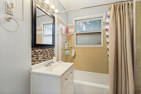 Tiny photo for 804 E 10600 S, Sandy, UT 84094 (MLS # 2183675)