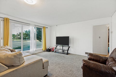 Tiny photo for 804 E 10600 S, Sandy, UT 84094 (MLS # 2183675)