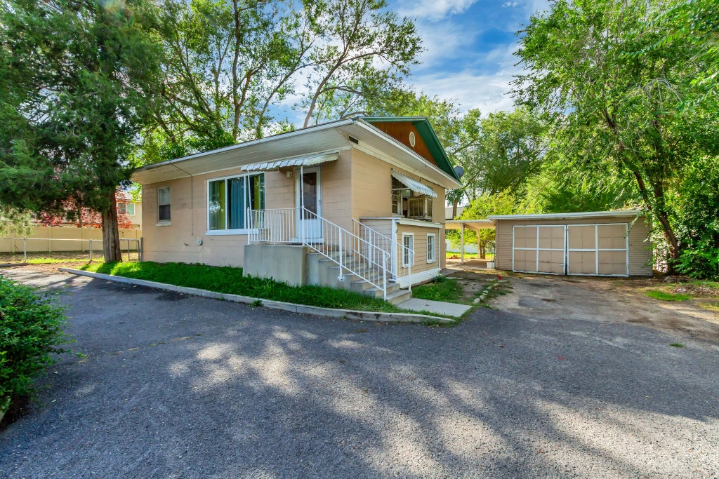 Photo of 804 E 10600 S, Sandy, UT 84094 (MLS # 2183675)