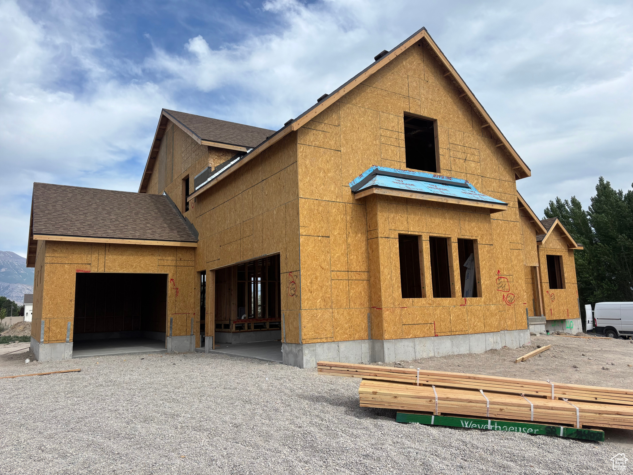 MADISON MEADOWS - Residential