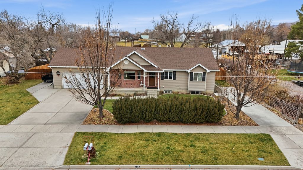 Photo of 465 W 200 S, Smithfield, UT 84335 (MLS # 2128119)