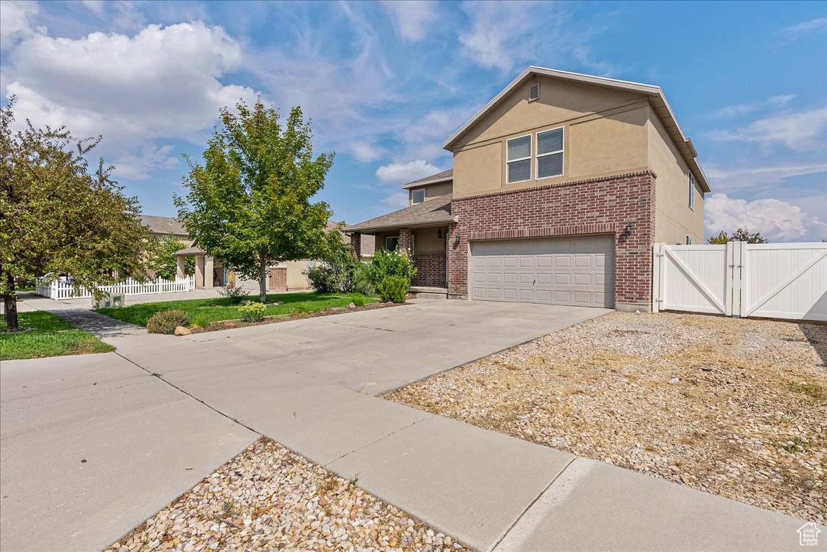 HAMILTON FARMS - Residential