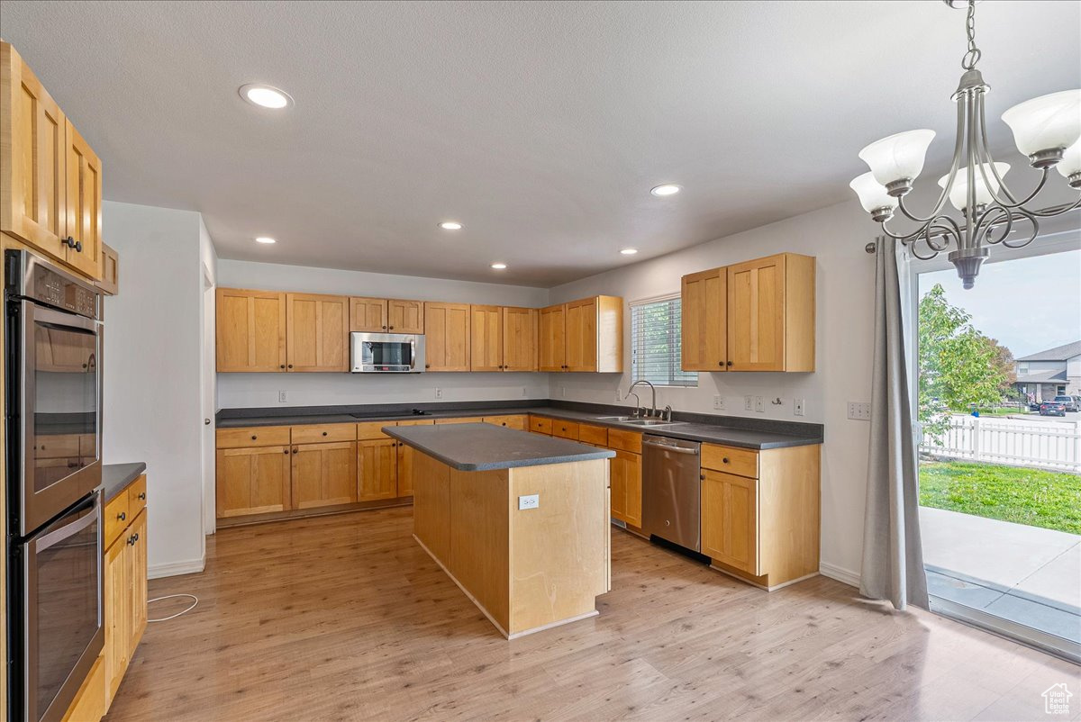 HAMILTON FARMS - Residential