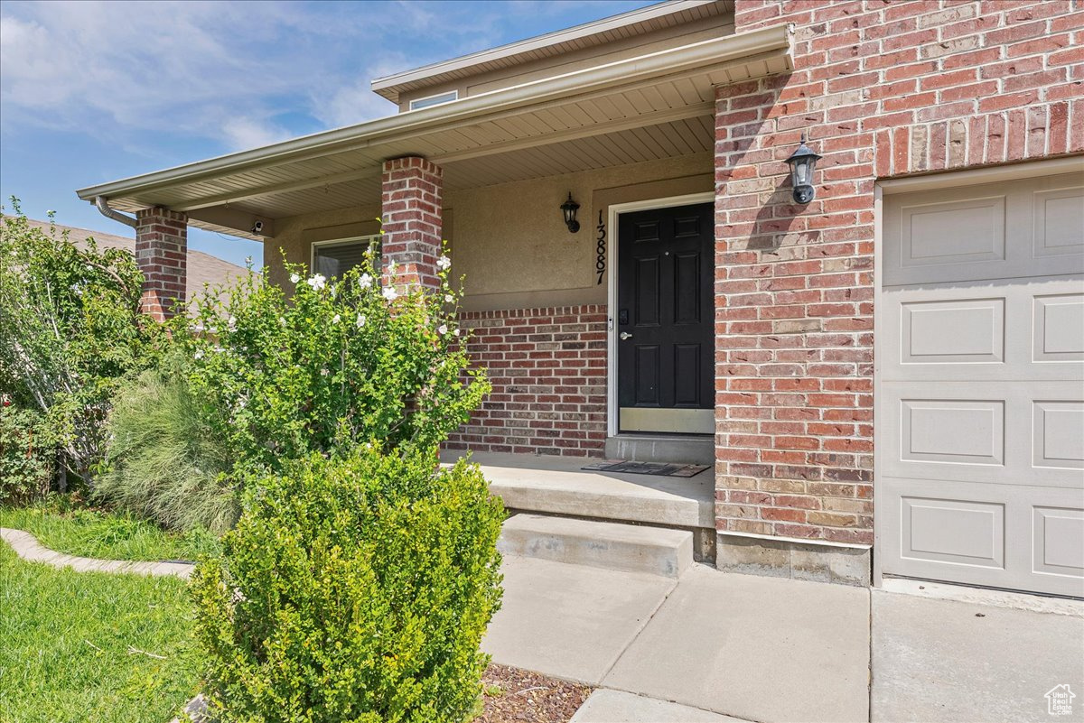 HAMILTON FARMS - Residential