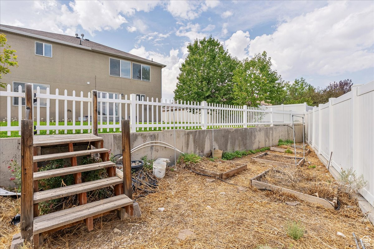 HAMILTON FARMS - Residential