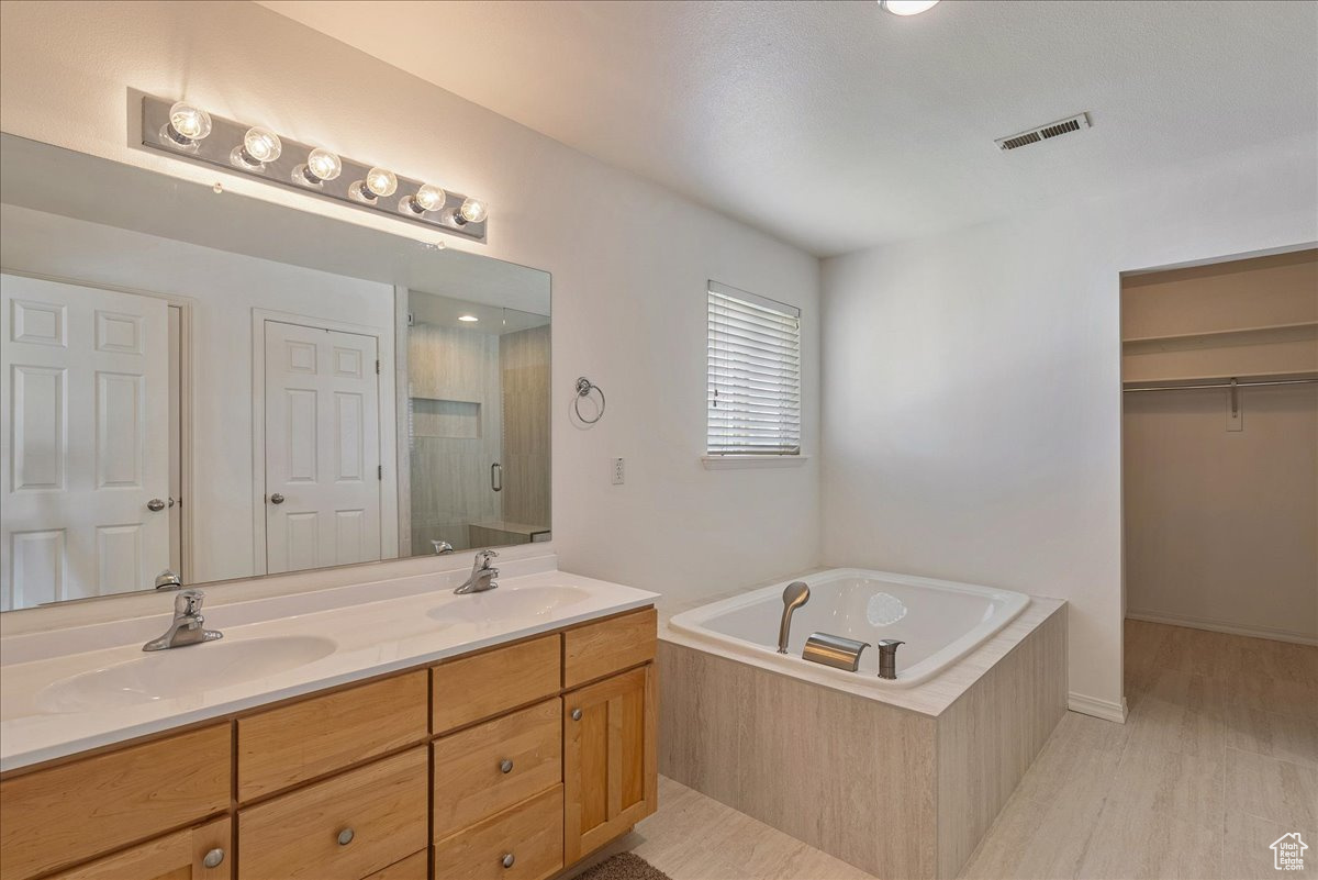 HAMILTON FARMS - Residential