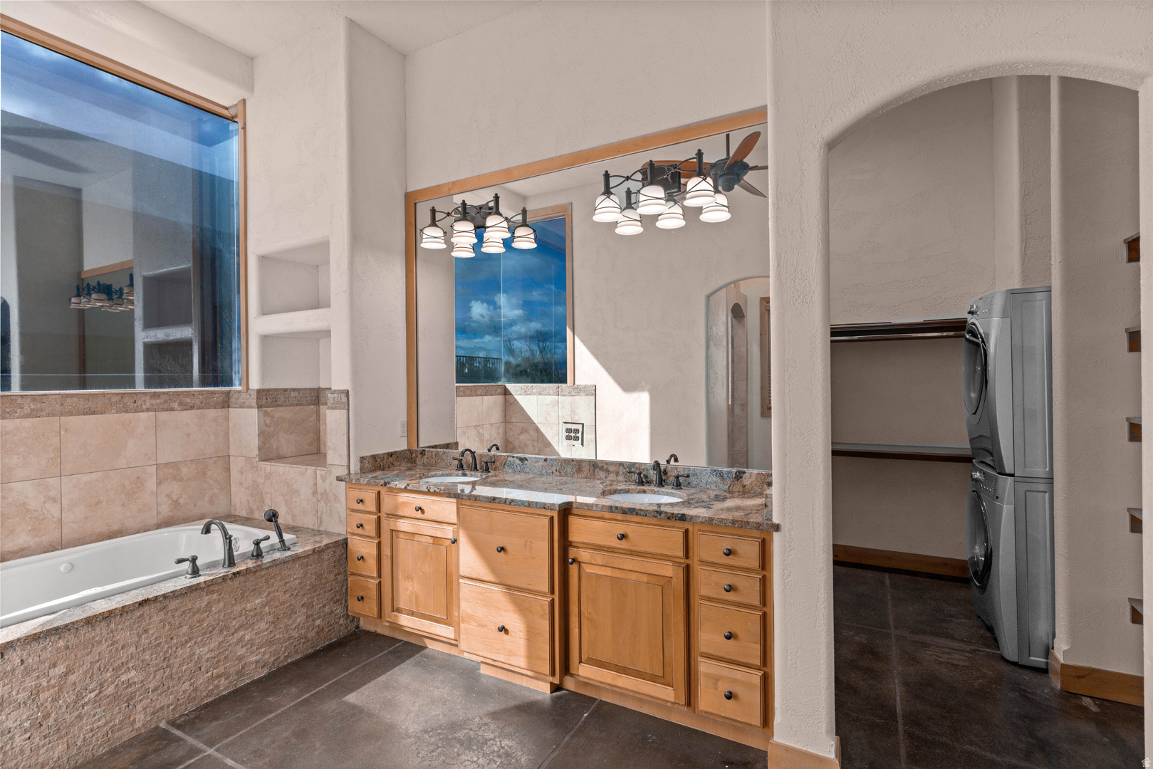 STONE CLIFF 9 - Residential