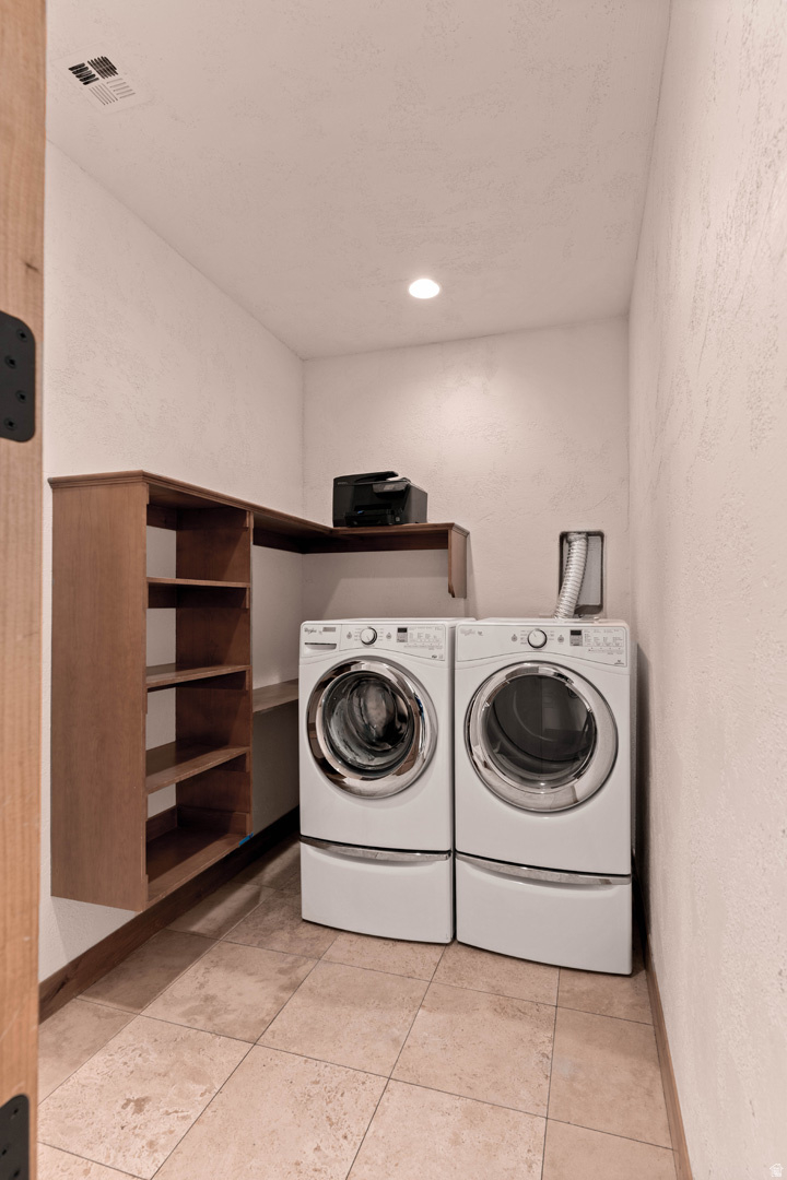 STONE CLIFF 9 - Residential