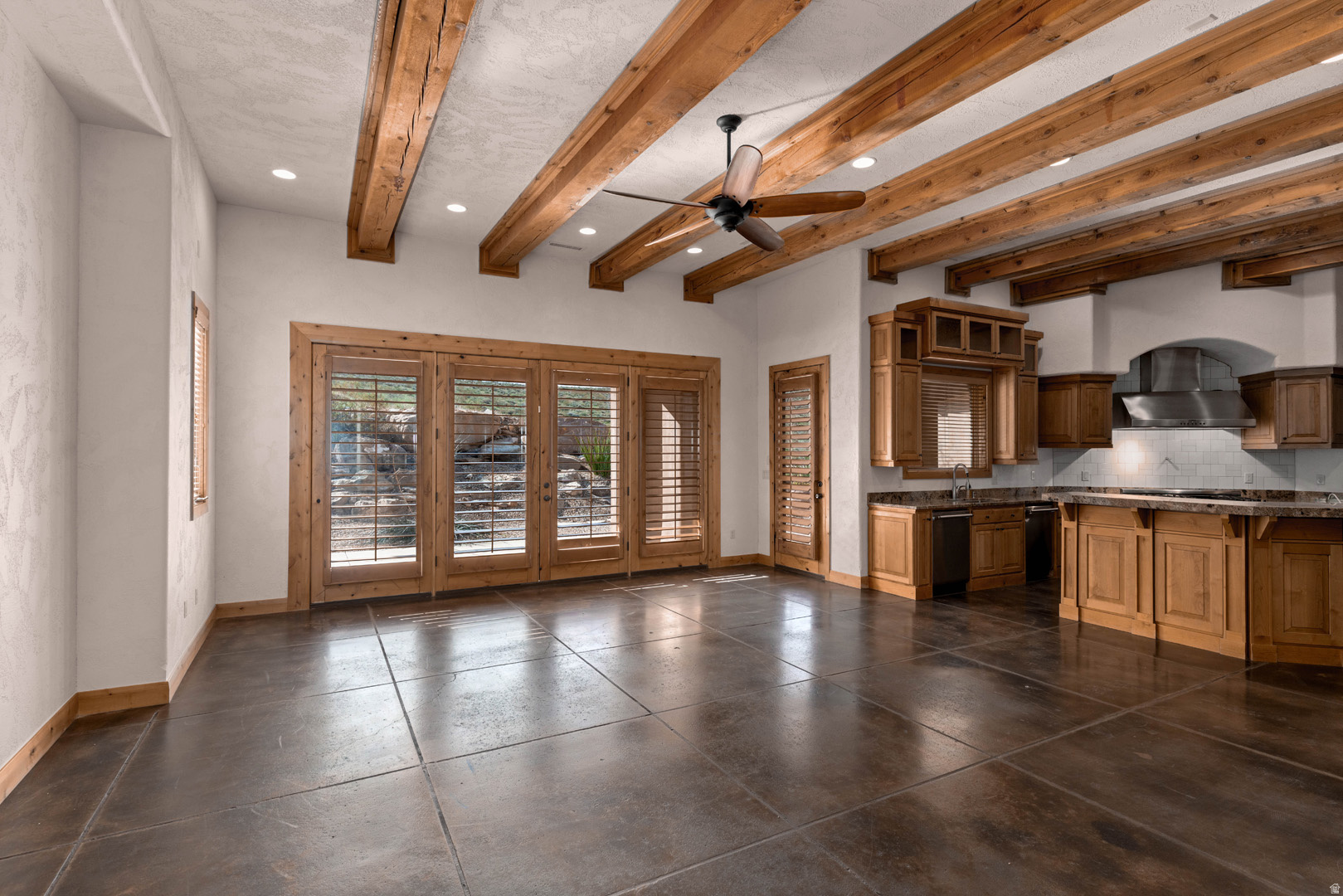 STONE CLIFF 9 - Residential