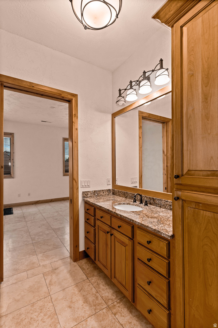 STONE CLIFF 9 - Residential