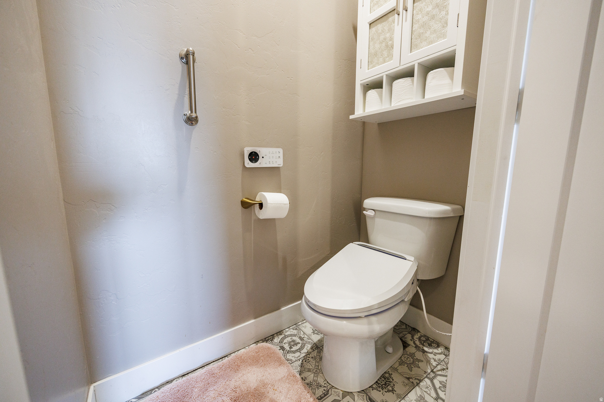 WINDSOR COVE - Residential Income