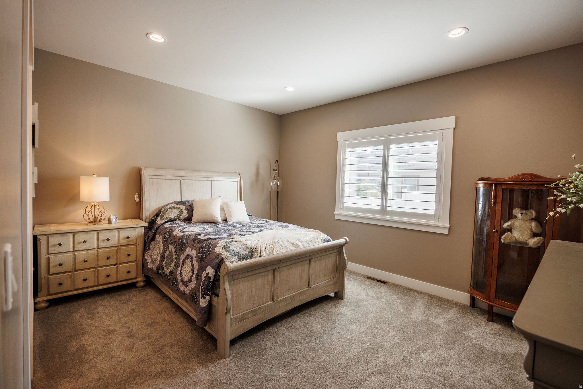 WINDSOR COVE - Residential Income