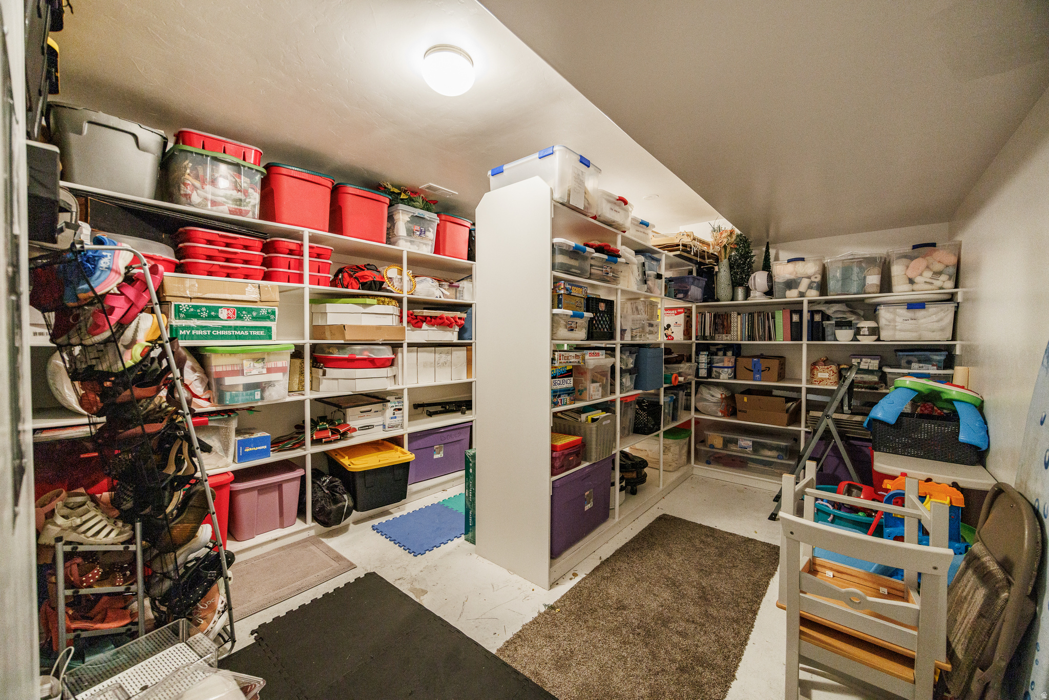 WINDSOR COVE - Residential Income