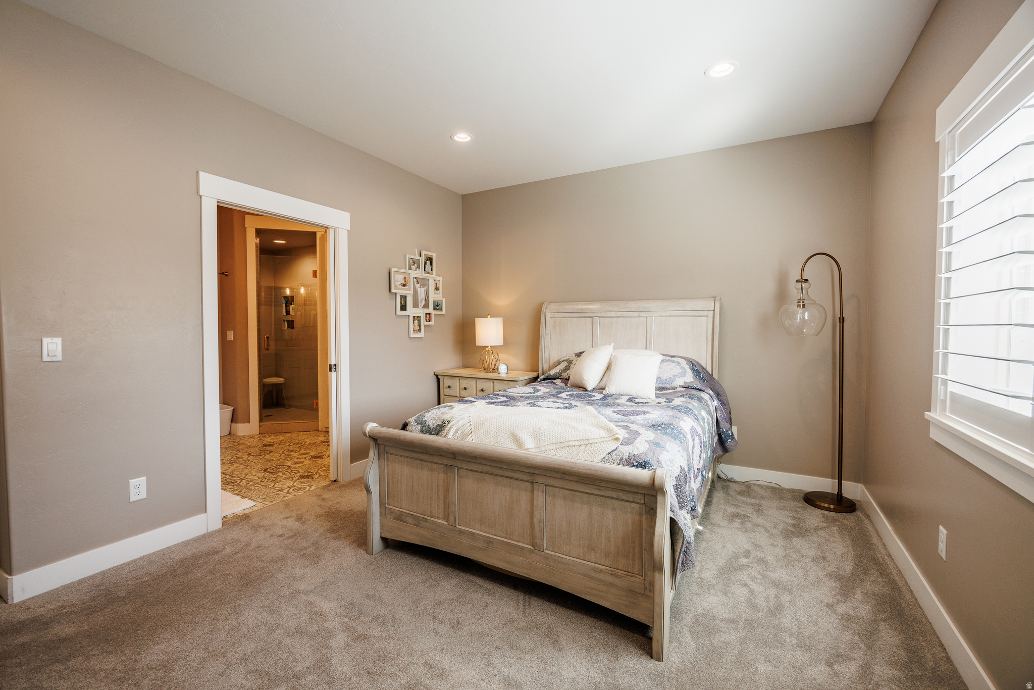 WINDSOR COVE - Residential Income