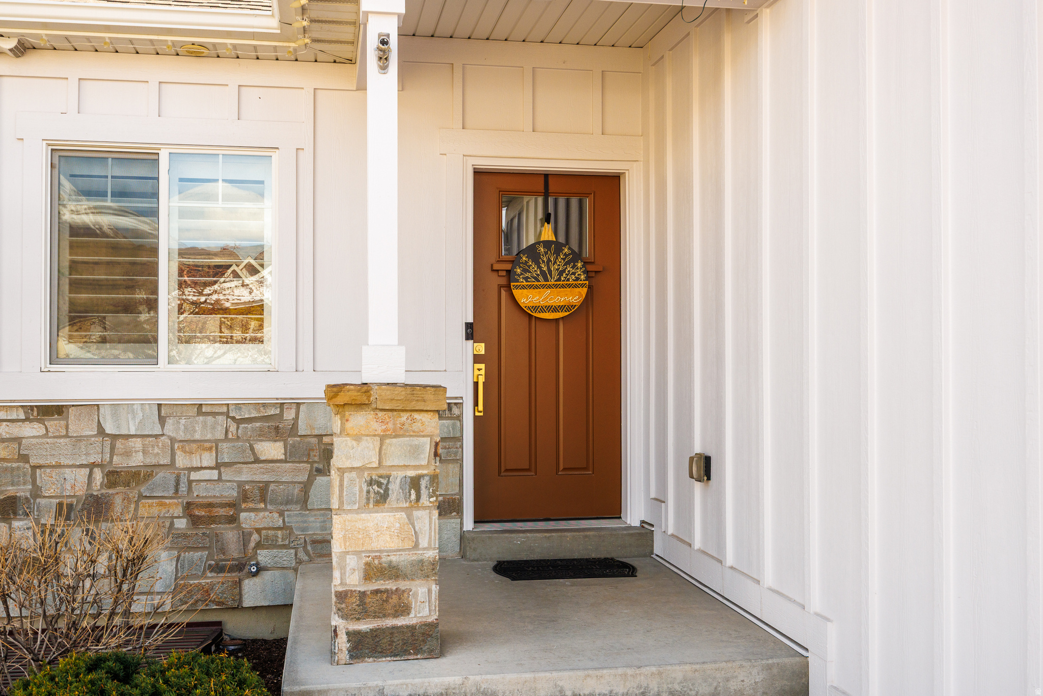 WINDSOR COVE - Residential Income