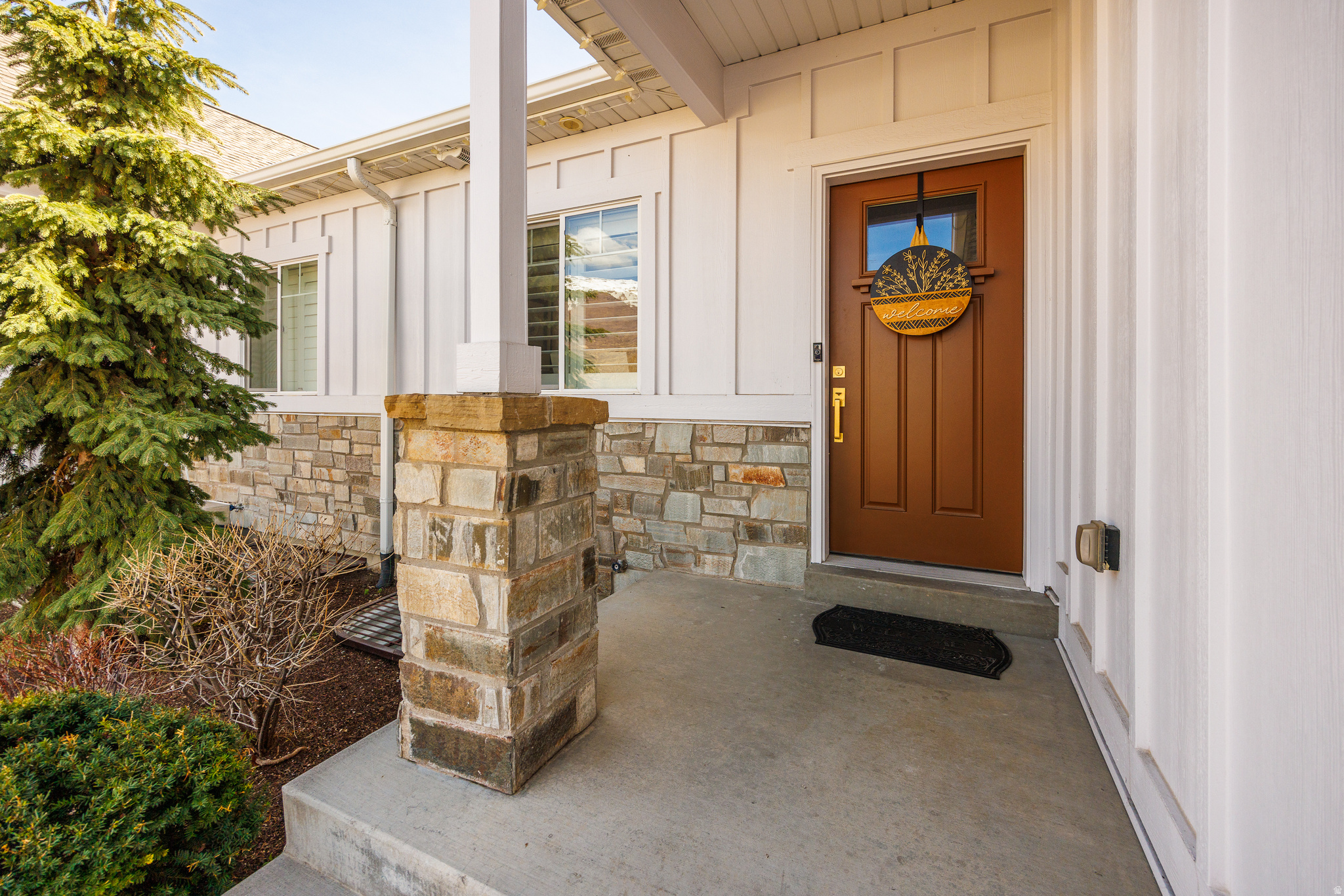 WINDSOR COVE - Residential Income