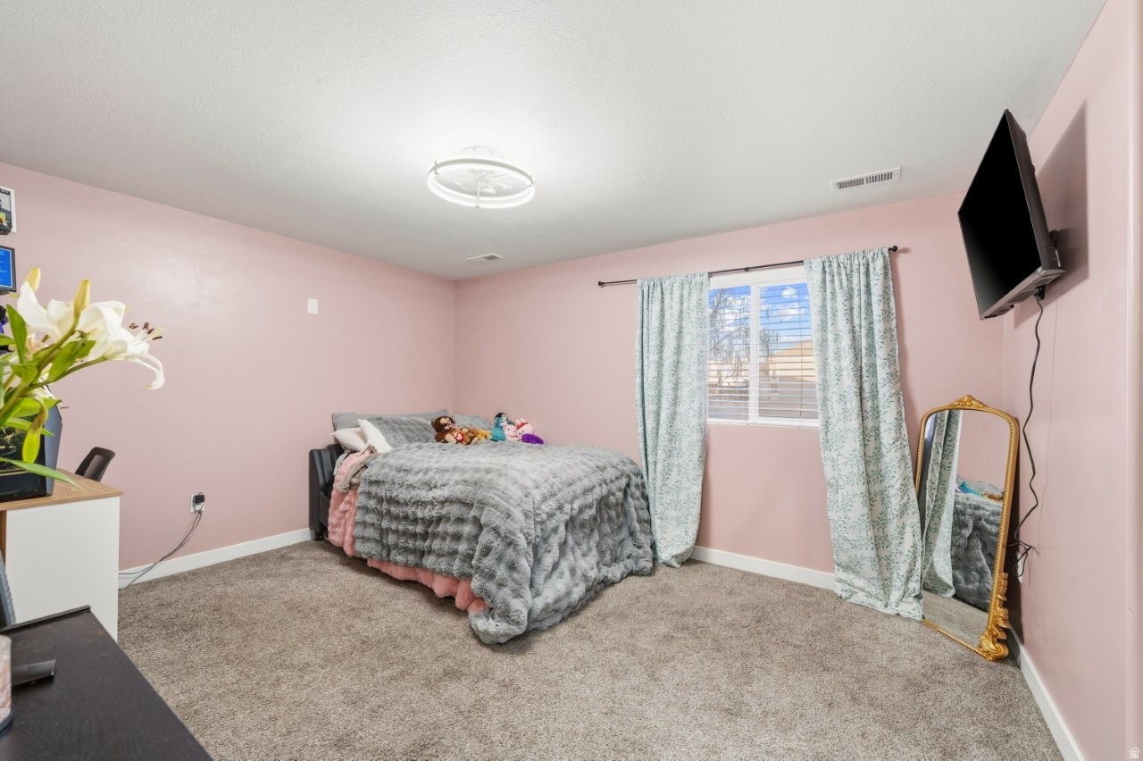 QUAIL MEADOWS ESTATE - Residential