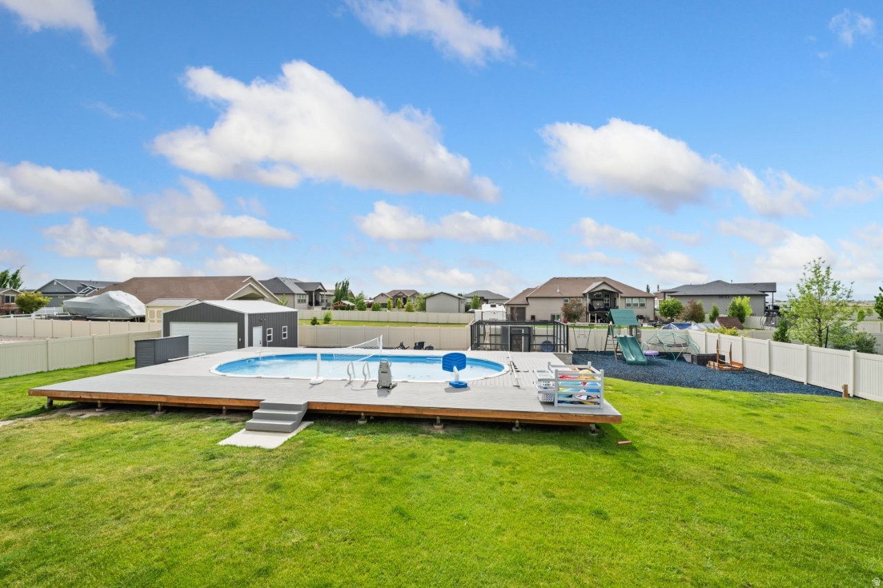QUAIL MEADOWS ESTATE - Residential