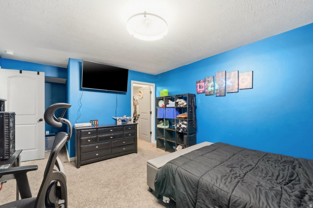 QUAIL MEADOWS ESTATE - Residential