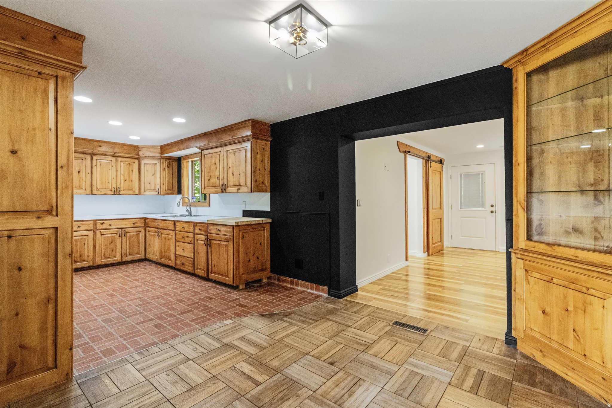 HILLSDALE HEIGHTS - Residential