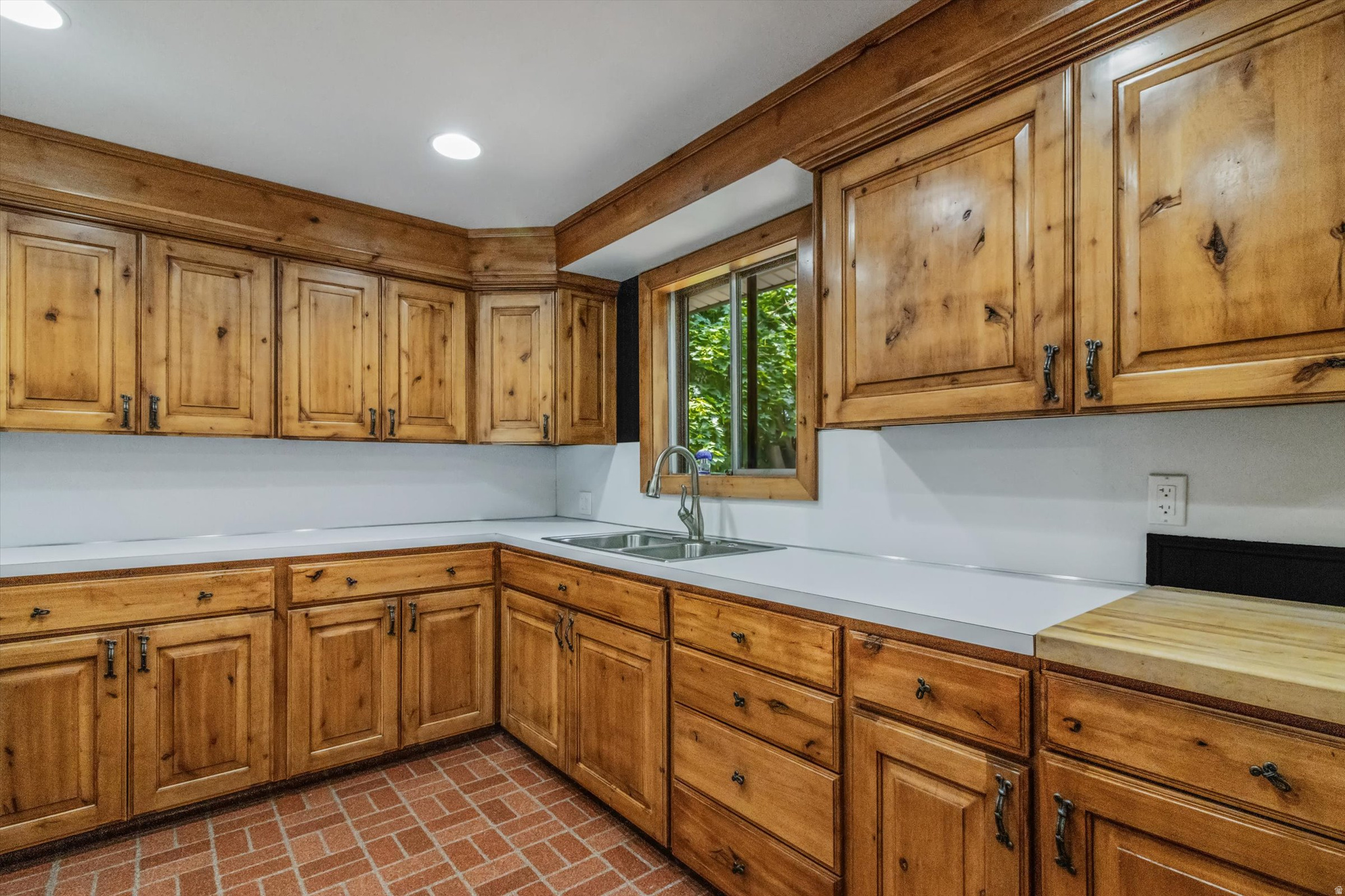 HILLSDALE HEIGHTS - Residential