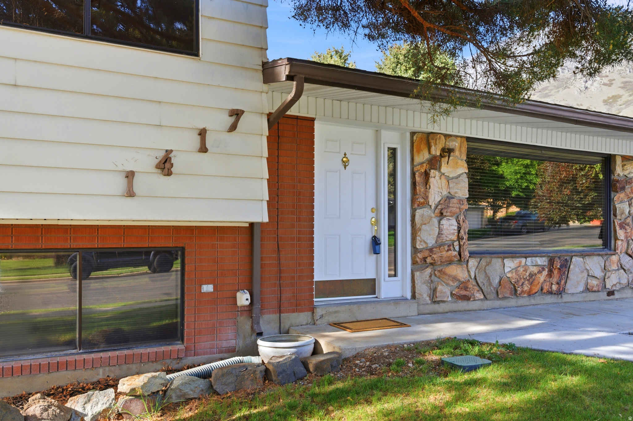 HILLSDALE HEIGHTS - Residential