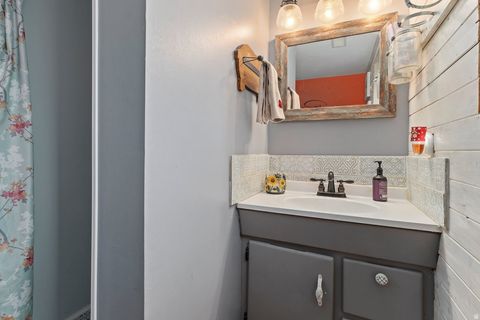 Tiny photo for 989 E SANDCREST DR, Sandy, UT 84094 (MLS # 2124517)