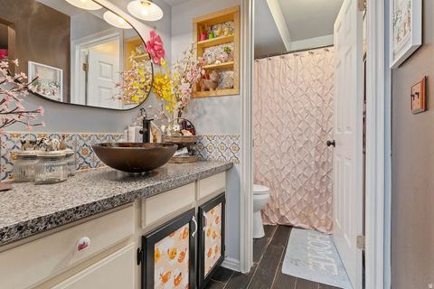 Tiny photo for 989 E SANDCREST DR, Sandy, UT 84094 (MLS # 2124517)