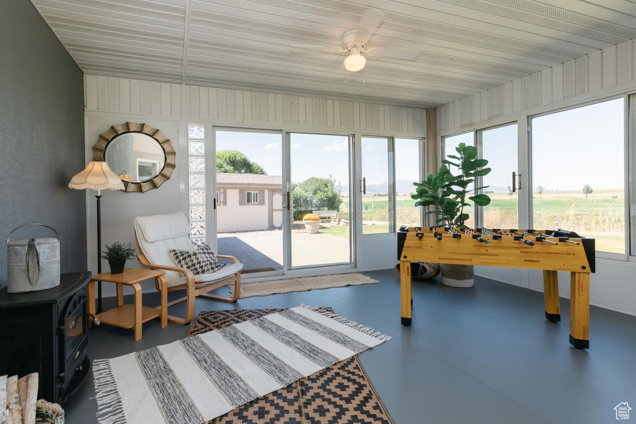 COUNTRY CLUB ESTATES - Residential
