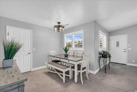 Tiny photo for 1050 W RED HILLS PKWY #40, Washington, UT 84780 (MLS # 2169885)