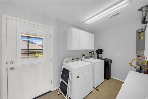 Tiny photo for 1050 W RED HILLS PKWY #40, Washington, UT 84780 (MLS # 2169885)