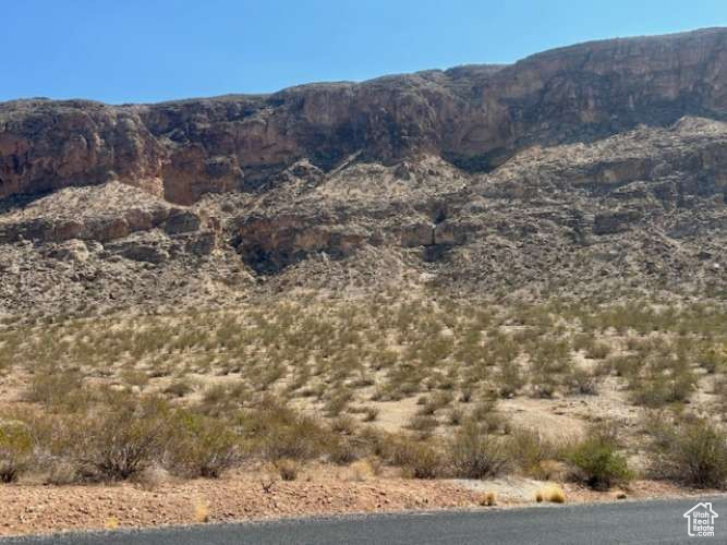 CLIFF DWELLER RANCH - Land