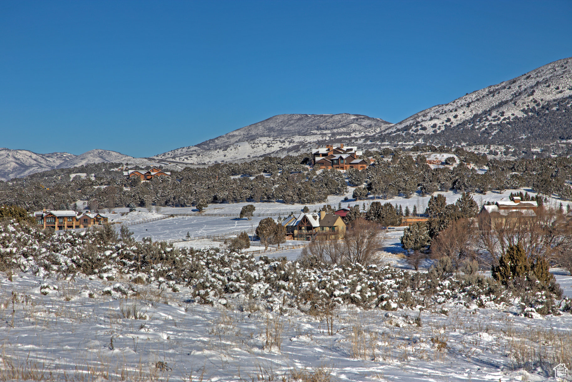 RED LEDGES - Land