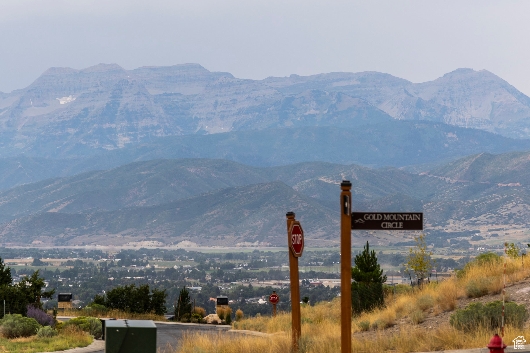 RED LEDGES - Land