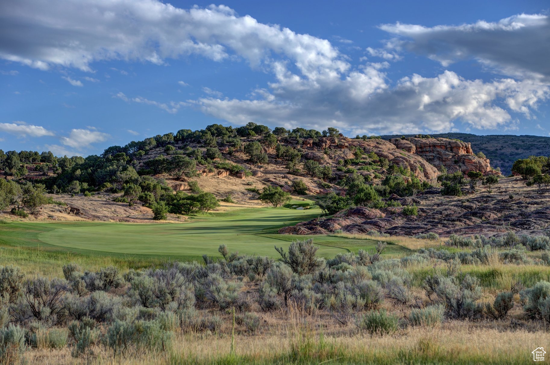 RED LEDGES - Land