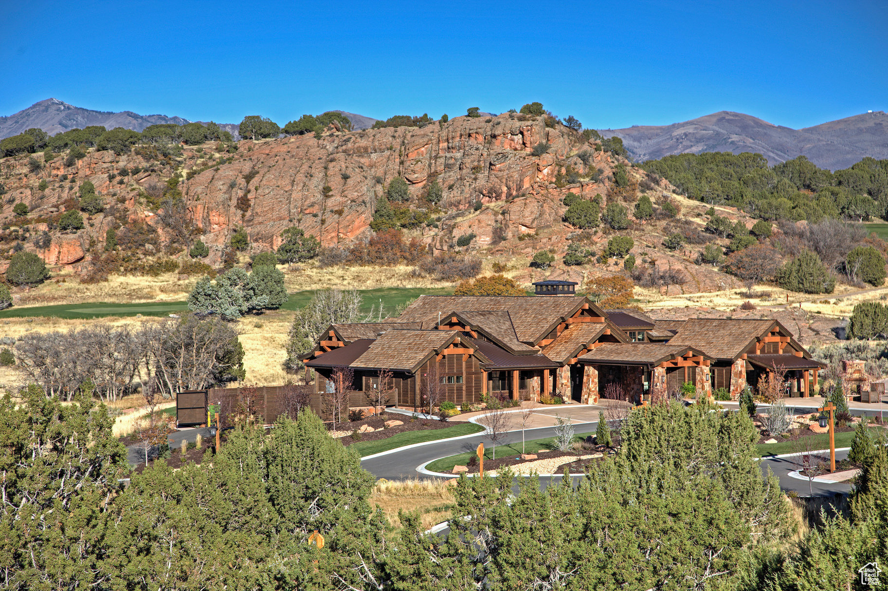 RED LEDGES - Land