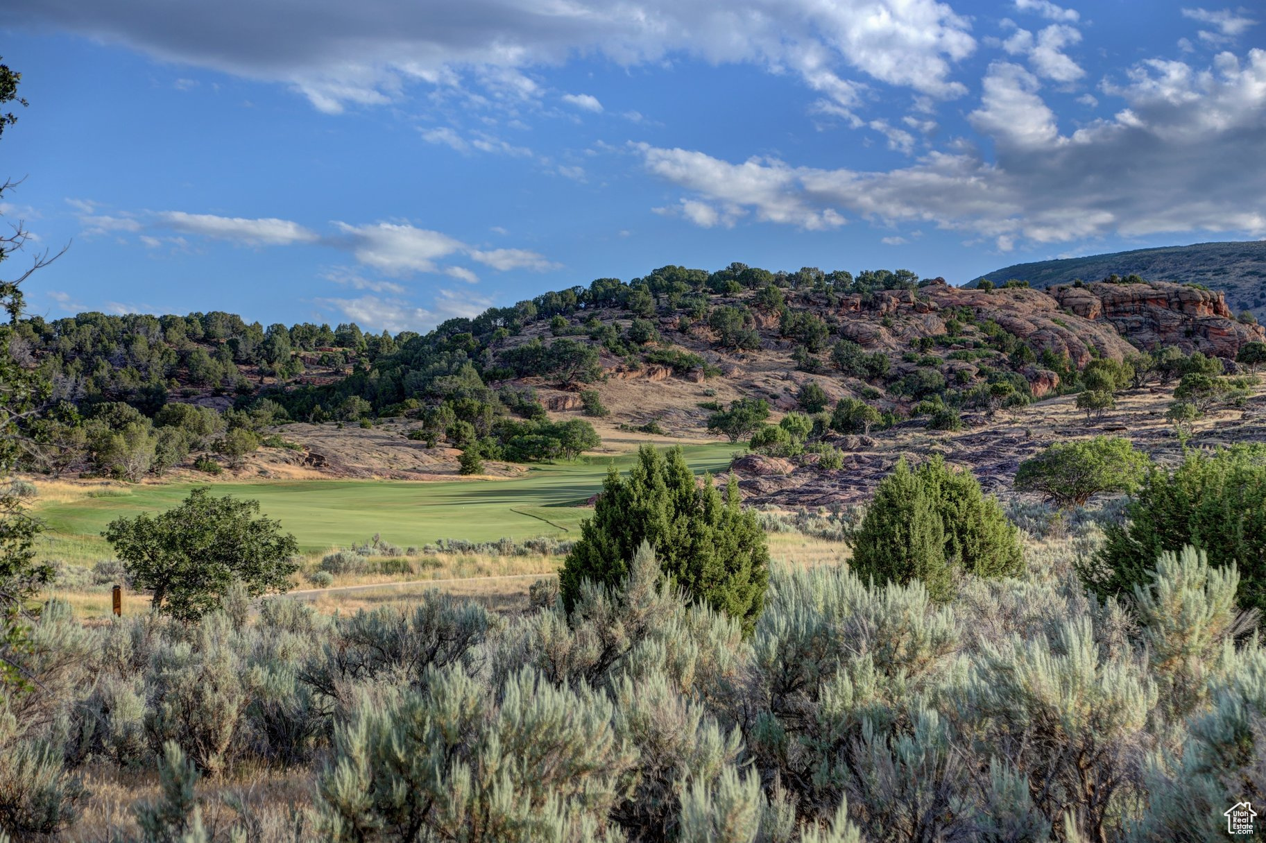 RED LEDGES - Land