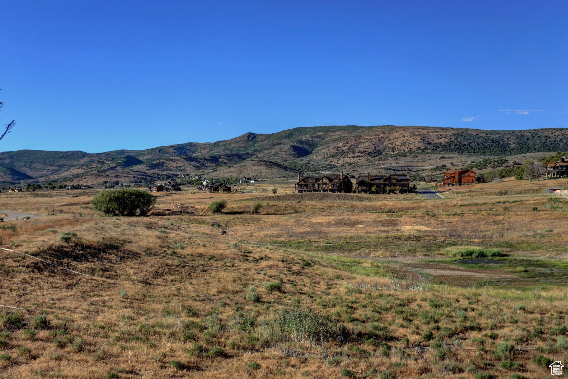 RED LEDGES - Land