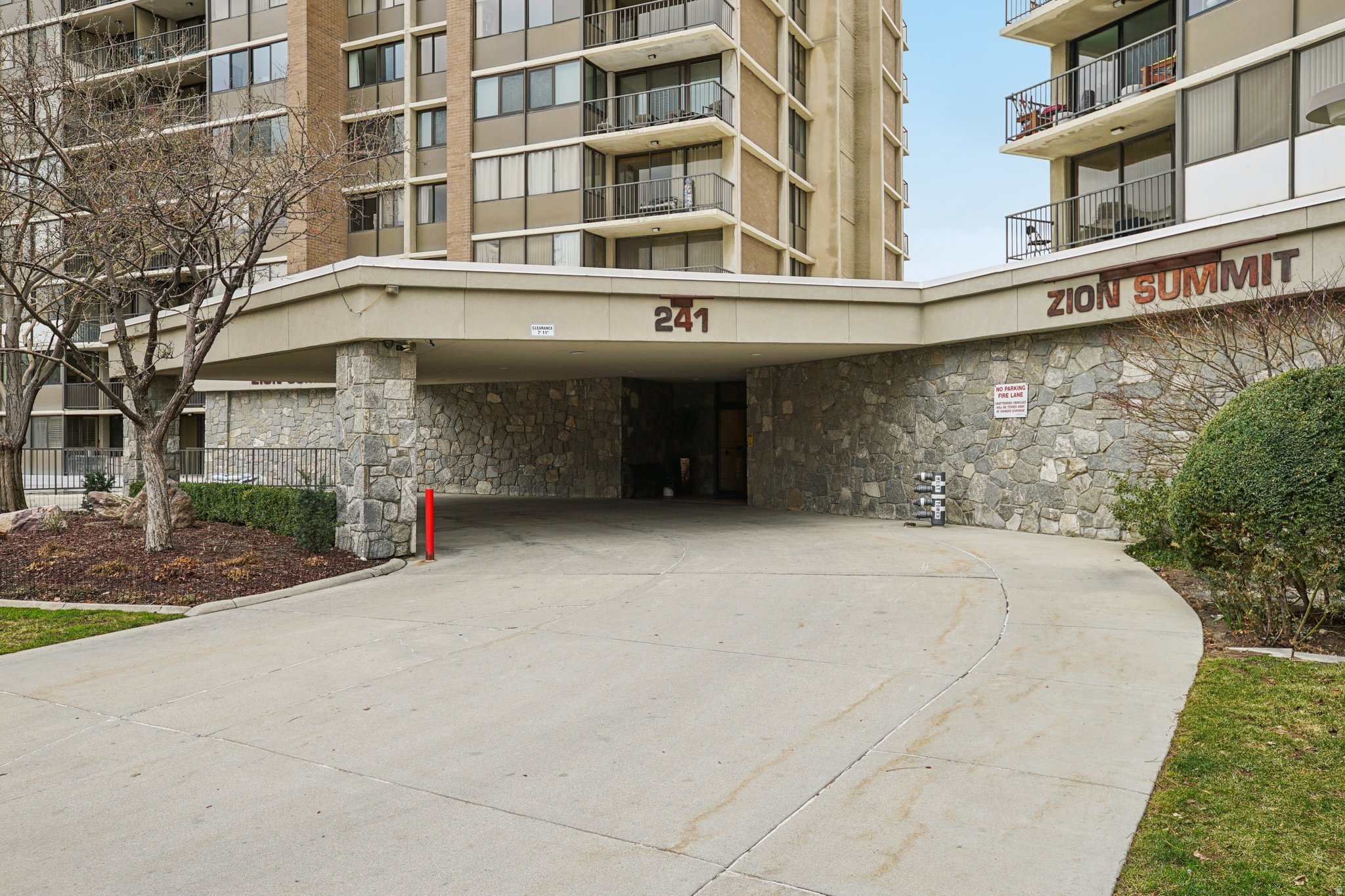 ZION SUMMIT CONDM - Residential