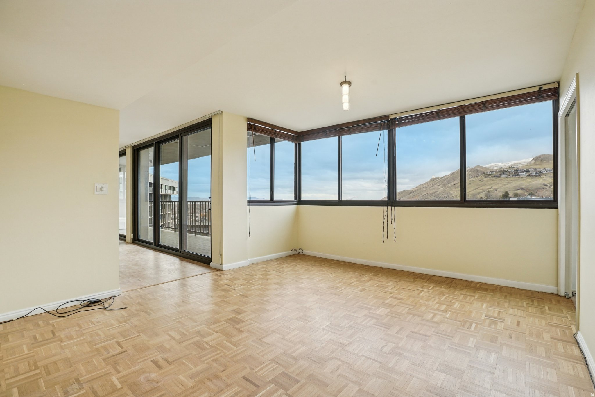 ZION SUMMIT CONDM - Residential