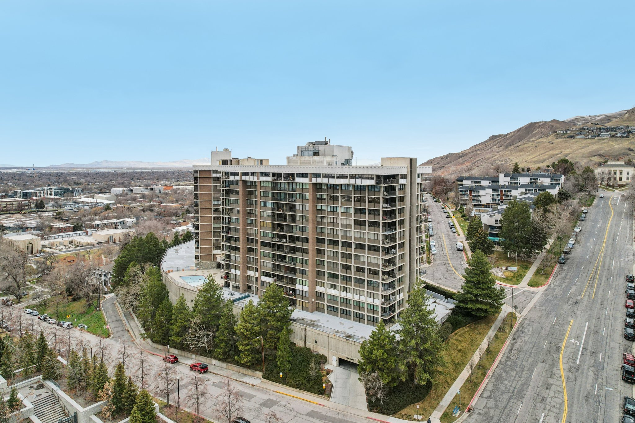 ZION SUMMIT CONDM - Residential