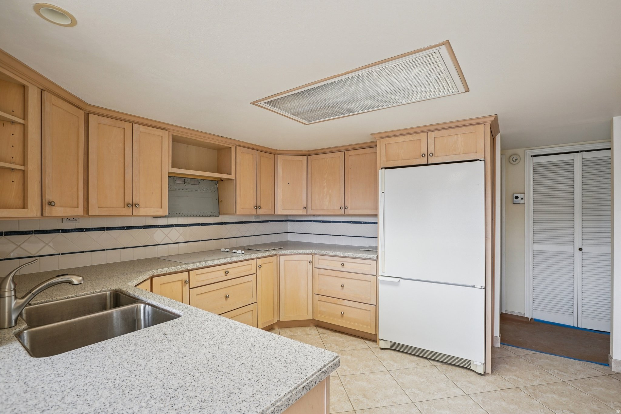 ZION SUMMIT CONDM - Residential