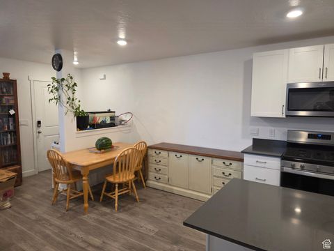 Tiny photo for 1375 S OAKDALE DR, Santaquin, UT 84655 (MLS # 2107791)