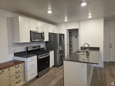 Tiny photo for 1375 S OAKDALE DR, Santaquin, UT 84655 (MLS # 2107791)