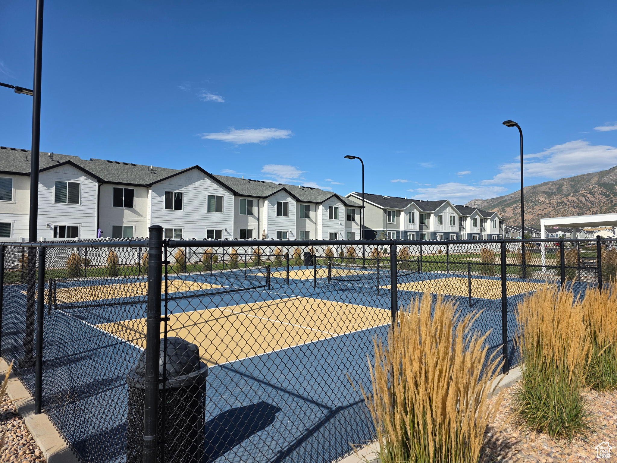 RIDGE - Residential