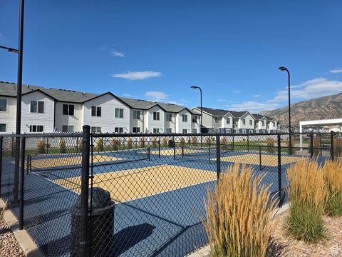 Tiny photo for 1375 S OAKDALE DR, Santaquin, UT 84655 (MLS # 2107791)