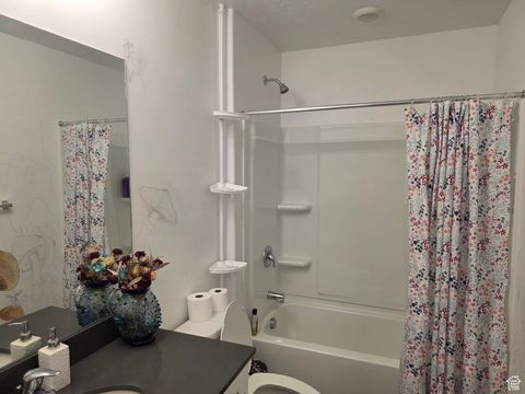 Tiny photo for 1375 S OAKDALE DR, Santaquin, UT 84655 (MLS # 2107791)