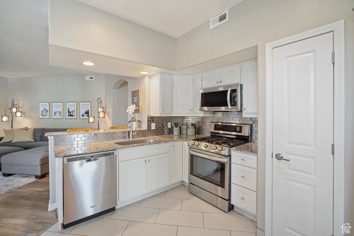 961 S Courtyard Ln, Centerville, Utah image 6