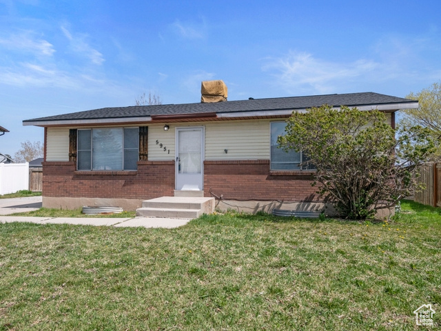 5951 S Red Zinc Dr, Kearns, Utah image 1